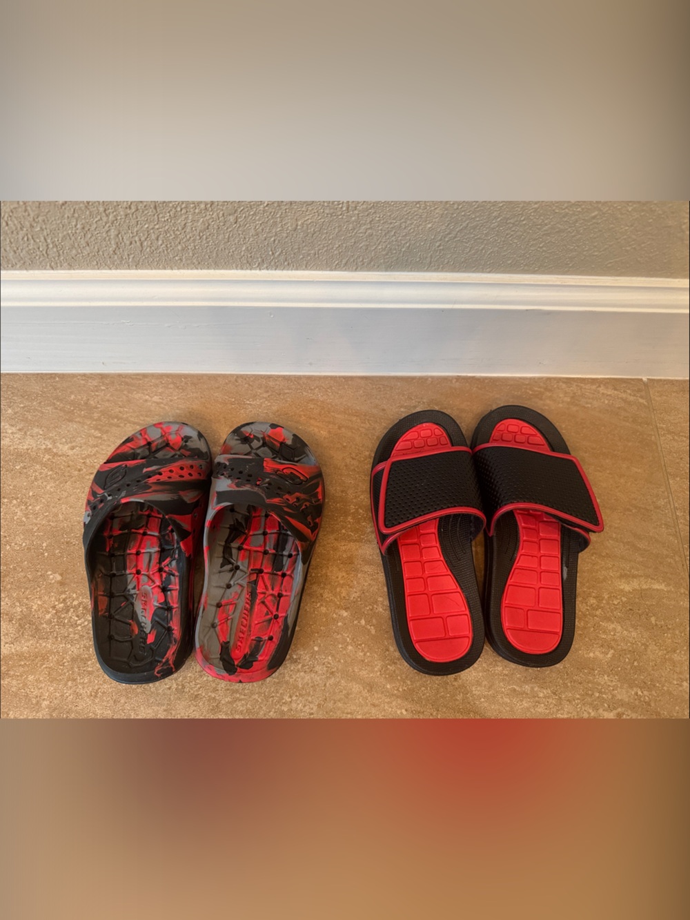 Kids size 11 slides - 2 pair- Red & Black new